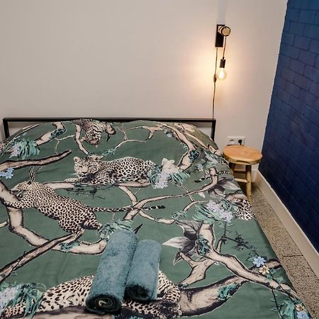 Ruim Appartement In Centrum Yerseke Esterno foto
