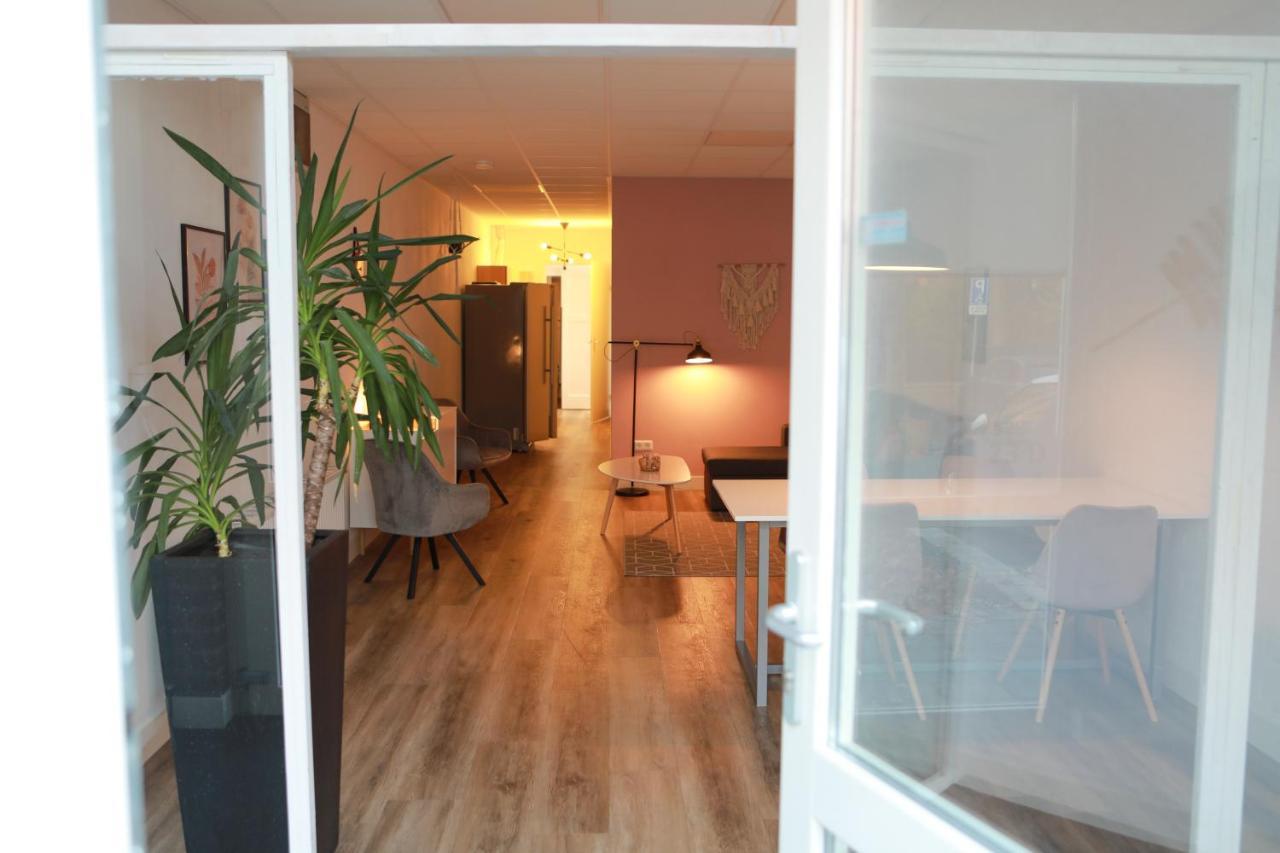 Ruim Appartement In Centrum Yerseke Esterno foto