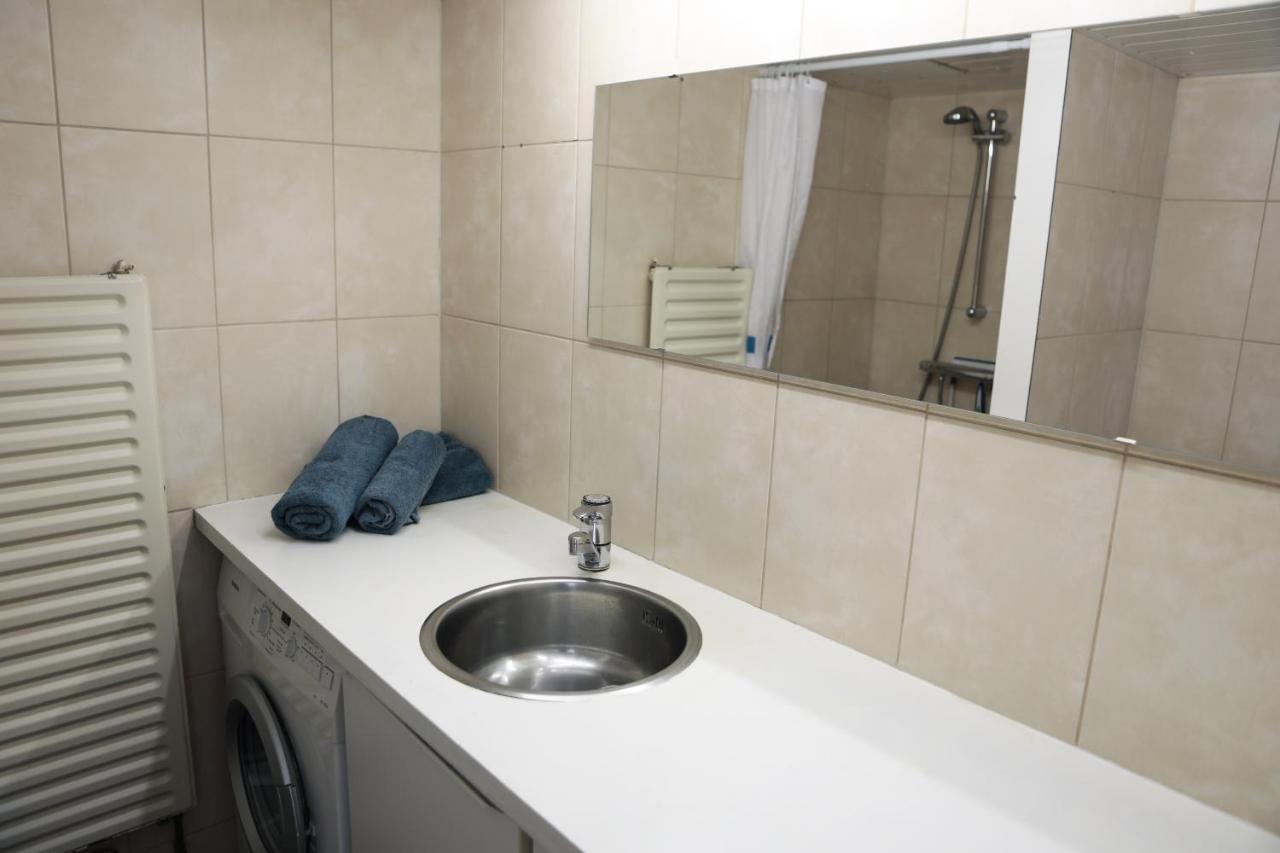 Ruim Appartement In Centrum Yerseke Esterno foto